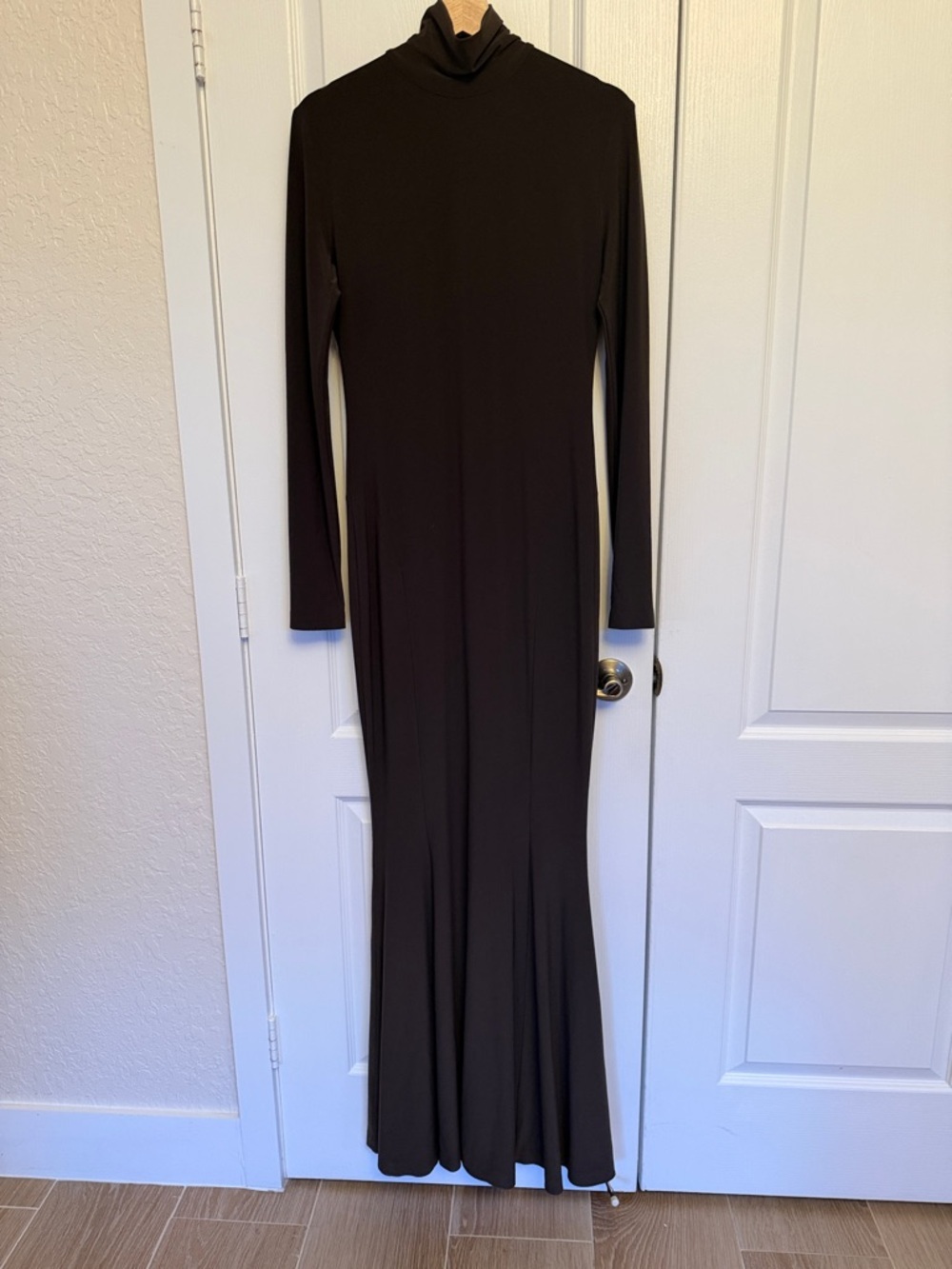 Norma Kamali Fishtail Gown in Chocolate - Picture 5 of 10